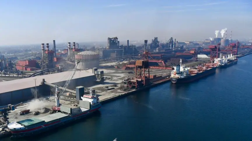 Port industriel de Dunkerque, zone d'intervention du bureau d'études électrique Flandre Systèmes